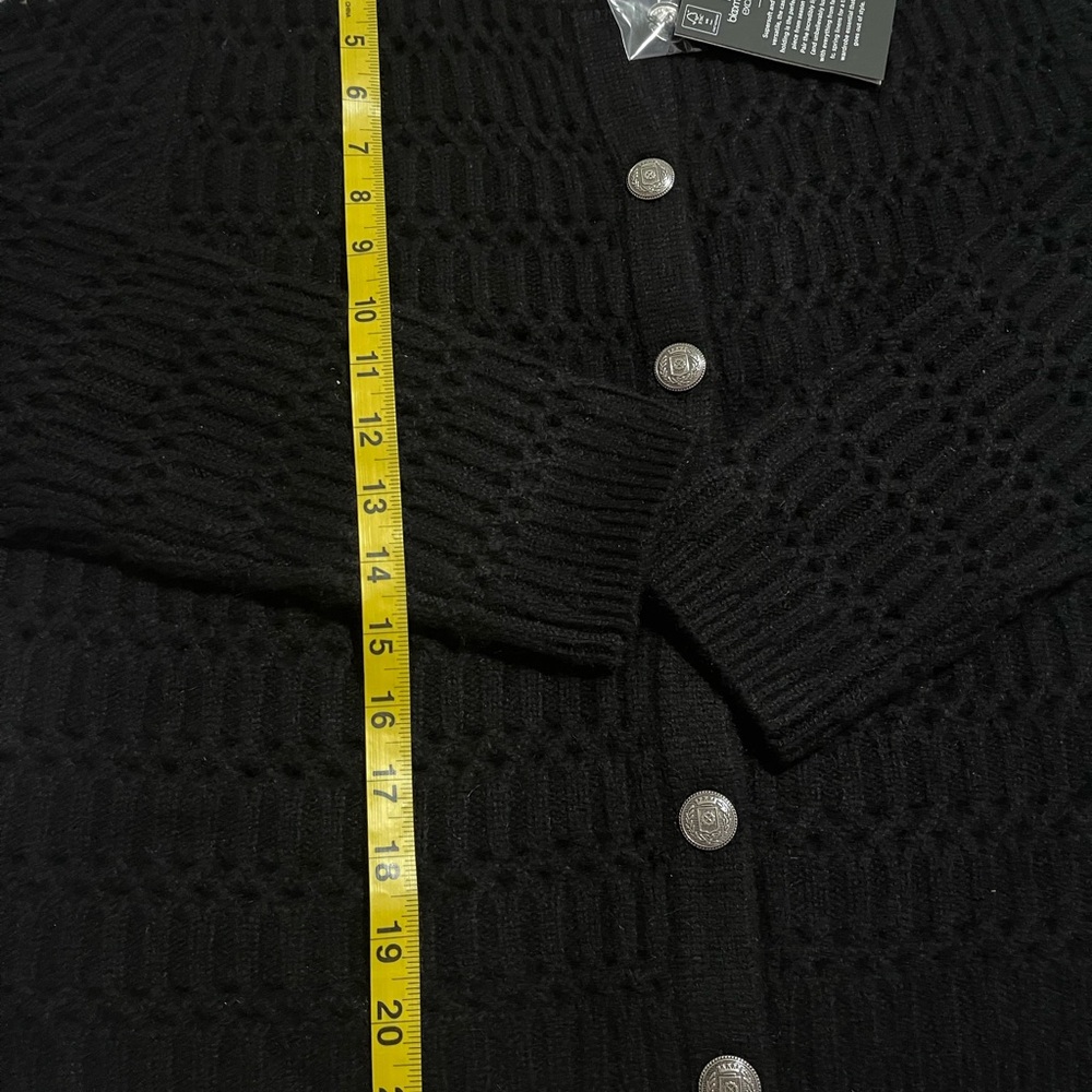 Bloomingdales’s Cashmere 2ply beautiful and very soft - Picture 7 of 16
